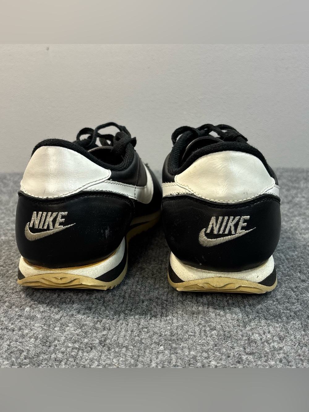 Nike Cortez Classic Leather Black White Mens Sz 10 Sneakers Shoes Low 920406-PF2 - Picture 11 of 16